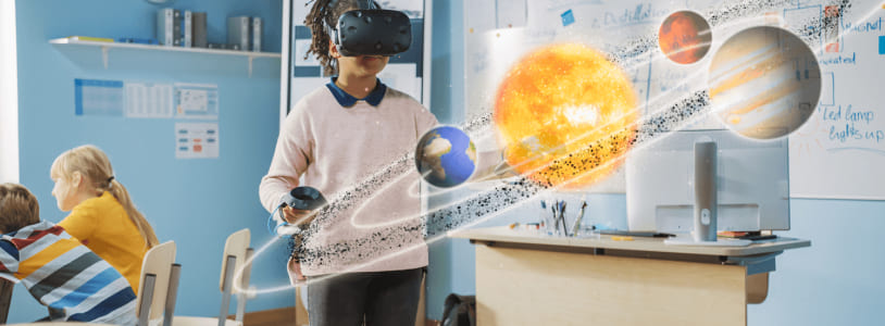 Boy discoving planet wearing VR Glass|metappfactory
